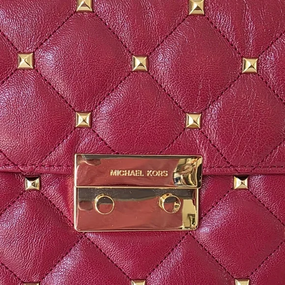 Michael Kors Sloan Quilted Leather Shoulder Bag- Red- Gold Chain Strap- Like New - Picture 7 of 16